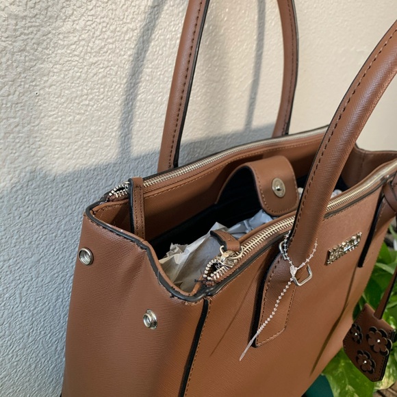 ✨ NWT Kenneth Cole Earth Dowling Handbag Satchel - Picture 4 of 8